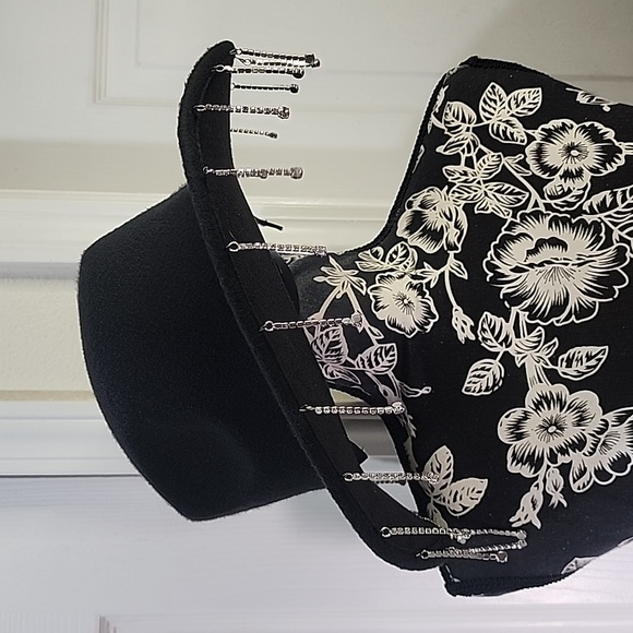 Akira Black Rhinestone Drip Cowgirl Hat O/S - Picture 3 of 8